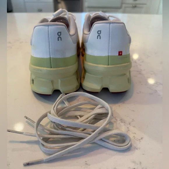 Women’s On Cloud Cloudmonster sneakers Frost/Acacia 9 - Picture 6 of 8